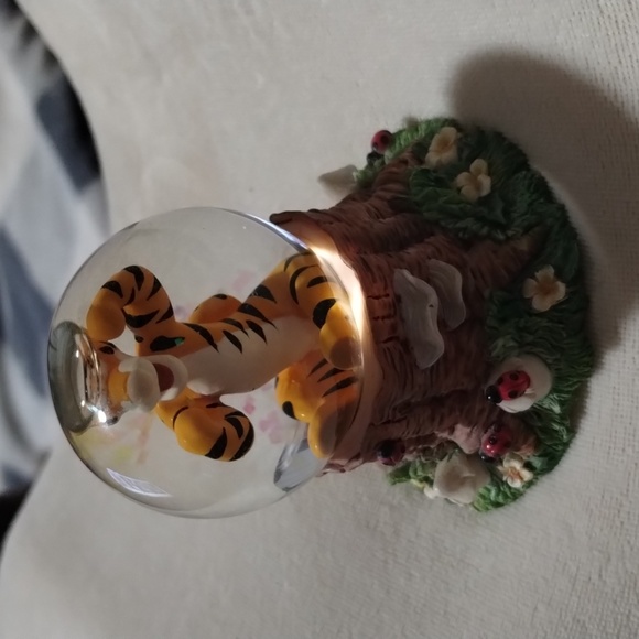 Set at 5 Vintage Disney Mini Snow globes - Picture 5 of 6